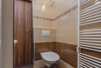 Krásný byt 1+kk /T, 28 m2 + 10 m2, přímo u Václavského náměs - 12
