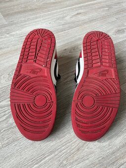 Air Jordan 1 low Bred toe EU 43 - 12