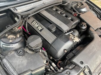 BMW e46 325i Touring MANUÁL M54b25 141kw - 12