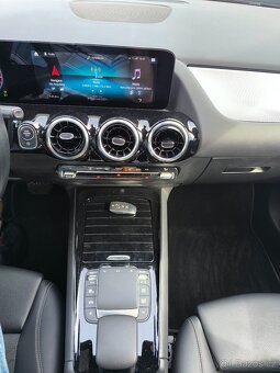 Mercedes-Benz GLA 180, Naví,Kamera,1majitelka 35 tkm,ČR, - 12