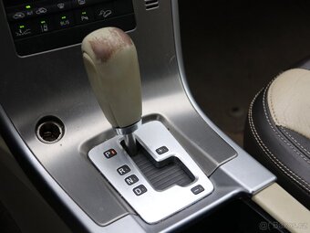 Volvo XC60 2.4 Diesel Automat 4x4 - 12