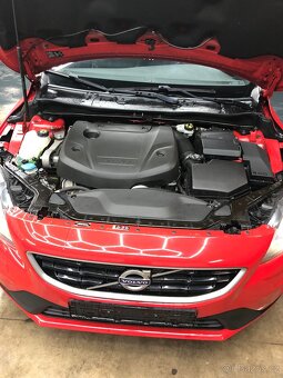 Volvo V40 r-design 2.0tdi - 12