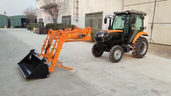 Traktor TIGER 704 - 12
