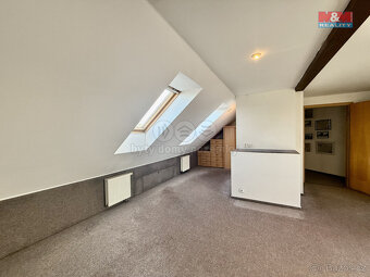 Prodej bytu 4+1, 180 m², Opava, ul. Komenského - 12