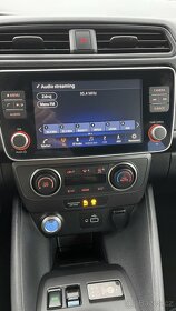 Nissan Leaf 40kWh r.v. 2022, Záruka, Druhá sada kol - 12
