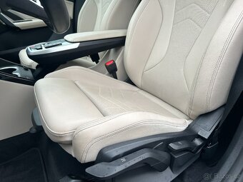BMW X1 sDrive U11 360°- HeadUp - Nez.topení - DPH - 12