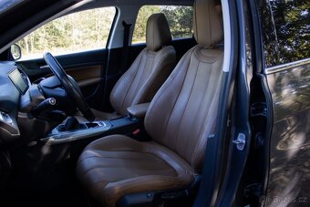 Peugeot 308 1.2 PureTech S&S 130 Allure - 12