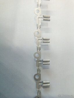 Konektory normál i speciální v metráži dohodou - 12