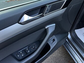Volkswagen Passat B8 Highline - 12