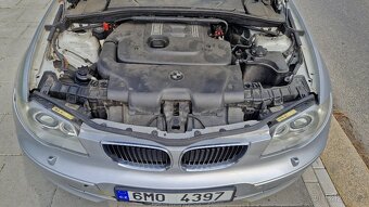 Nadčasová stříbrná kráska BMW 118D hledá svůj nový domov - 12