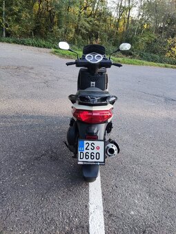 Skútr 125 11kw Benelli - 12
