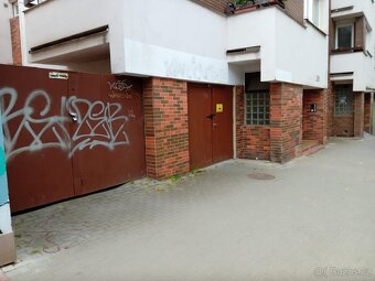 Byt 2+1 s garáží v centru Brna - 12
