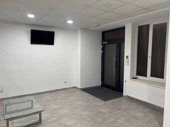 PRONÁJEM OBCHODNÍCH PROSTOR / KANCELÁŘE LITOVEL - 12