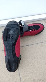 ✦ Nášlapné pedály Shimano M520 SPD + tretry GRVL 500 🚴‍♂️ - 12
