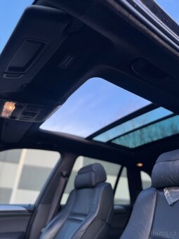 BMW X5 E70, 3.0d 173 kW, rok 2007, Stk 11/2026 panorama - 12