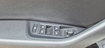 Volkswagen Arteon 2,0 4x4 soukromý inzerent - 12