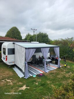 Pronájem karavanu Hobby pro 5 osob (max.výbava) - 12