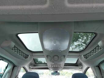 Citroën Berlingo 1.6 HDi 82kW Multispace, 2x kola - 12