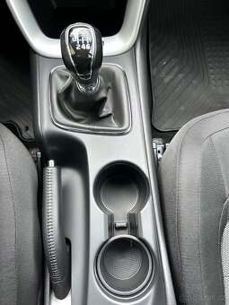 Kia Ceed Combi 1.6GDi 99kw, ČR 2018, zánovní jen 37 000km - 12