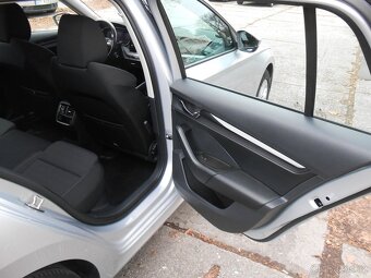 Prodám Škoda OCTAVIA IV COMBI 2.0TDi 110kW 4X4 DSG - 12