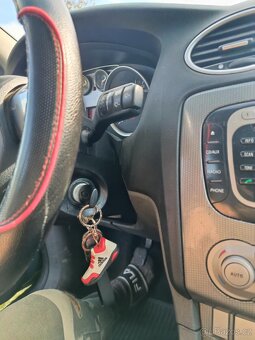 Ford focus 1.6tdci TOP CENA - 12