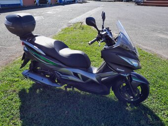 Kawasaki J125 - 12