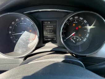 Šloda superb 2.0TDi 125 kw. Motor start 2013 - 12