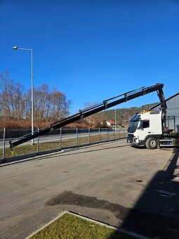 Volvo FMX s jeřábem HIAB - 12