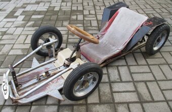 Tatraplán lišta kapota kolo disk blinkr hrnec světlo znak aj - 12