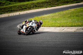 Okruhovka Suzuki GSX-R 750 K4 - 12