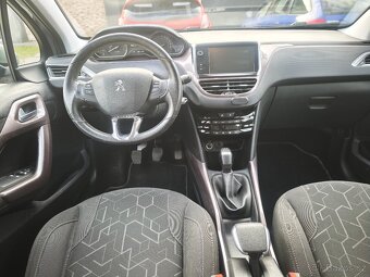 Peugeot 2008 1.2i benzín - 12