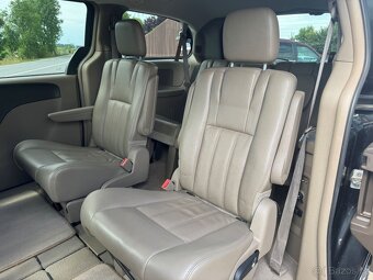 Chrysler Town Country 3.6 RT Stown DVD 2012 - 12