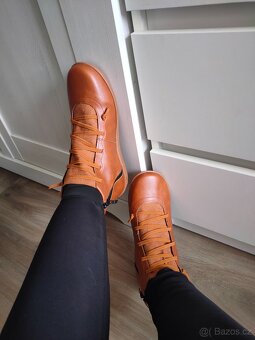 Úplně nové boty z umělé kůže vel. 40,5 - 12