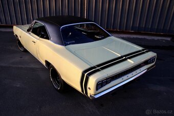 1968 Dodge Coronet R/T - 12
