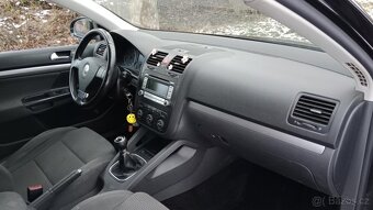 Golf V - 12