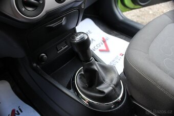 Hyundai i20 - 12