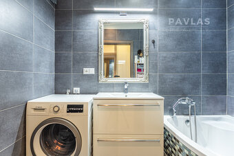Výjimečný byt 3+1 - 84m2, OV, po luxusní rekonstrukci - 12