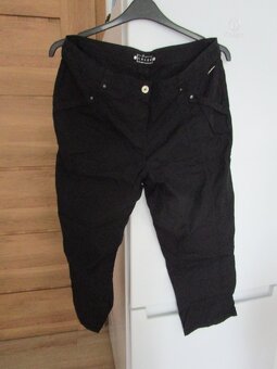 nové nenošené oblečení - komplet 4000 Kč - 12