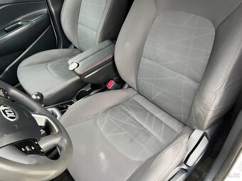 KIA Rio 1.25 CVVT - 12