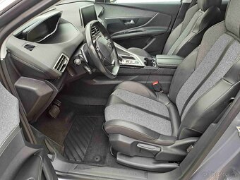 Peugeot 3008 1,2 PT EAT8 ALLURE 115.000 km - 12