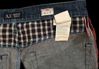 Armani Jeans J31 Regular Fit sleva - 12