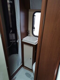 Obytné auto SUPER FLY 522, Blu Camp - ve výborném stavu - 12