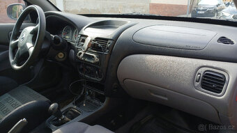 Almera 1.5i 2003 - 12