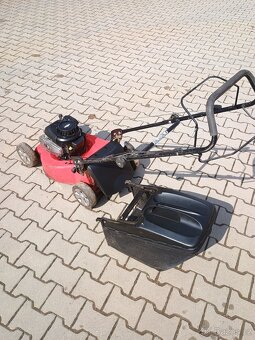 Zahradní sekačka Mountfield a Stiga - 12