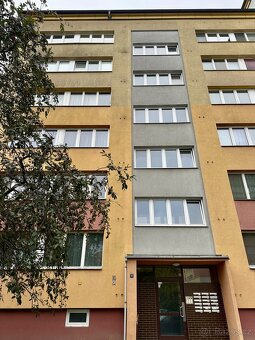 Pronájem bytu 2+1, ul. Edvarda Beneše - 12