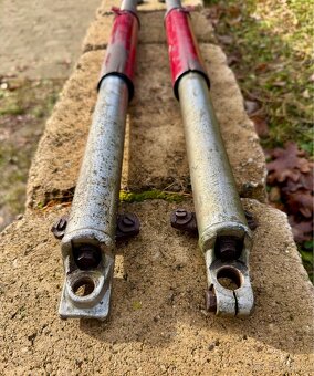 CZ 125 175 250 kývačka - přední tlumiče - 12