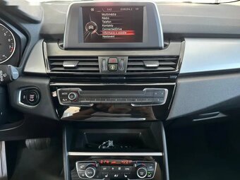 BMW Řada 2, 218i Active Tourer - CZ - - 12