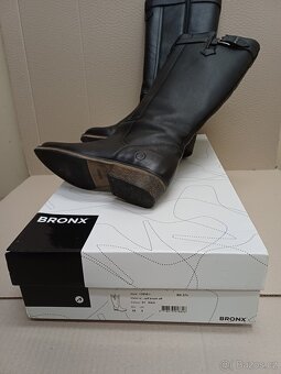 Černé kožené kozačky vel.38 - 12