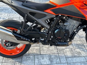 KTM  Duke  990  Tech  Pack   90 kW - 12