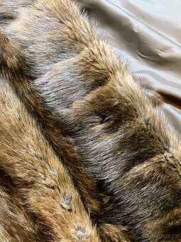 Luxusní kožich z pravé kožešiny Kara Trutnov velikost 48 - 12